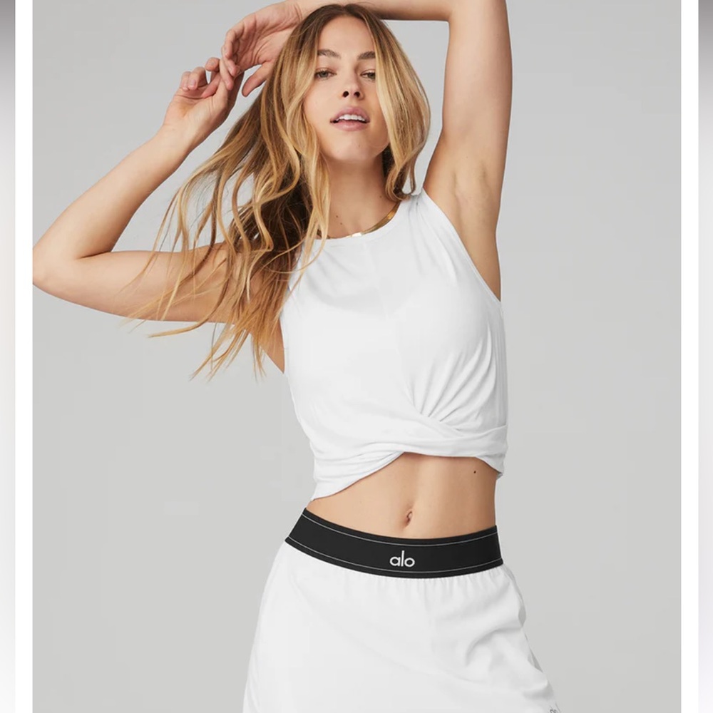 All yoga crop tank size small